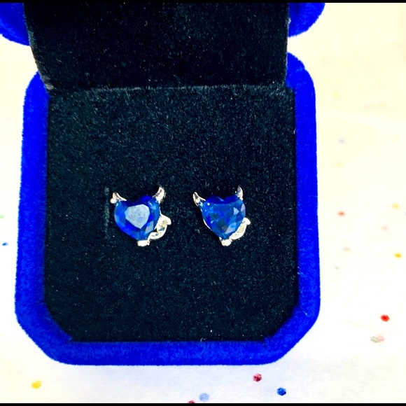 Horn Blue Stud Earrings - Picture 1 of 4